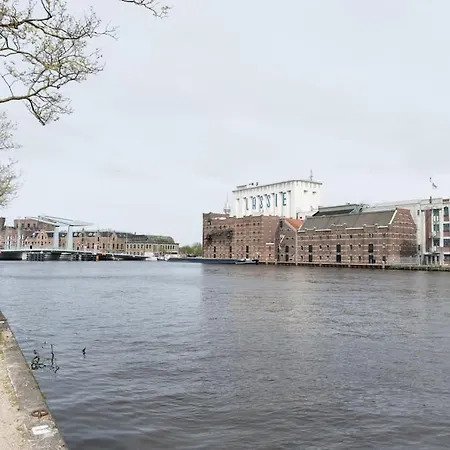 Apartment Pakhuis Aan De Zaan Wormerveer